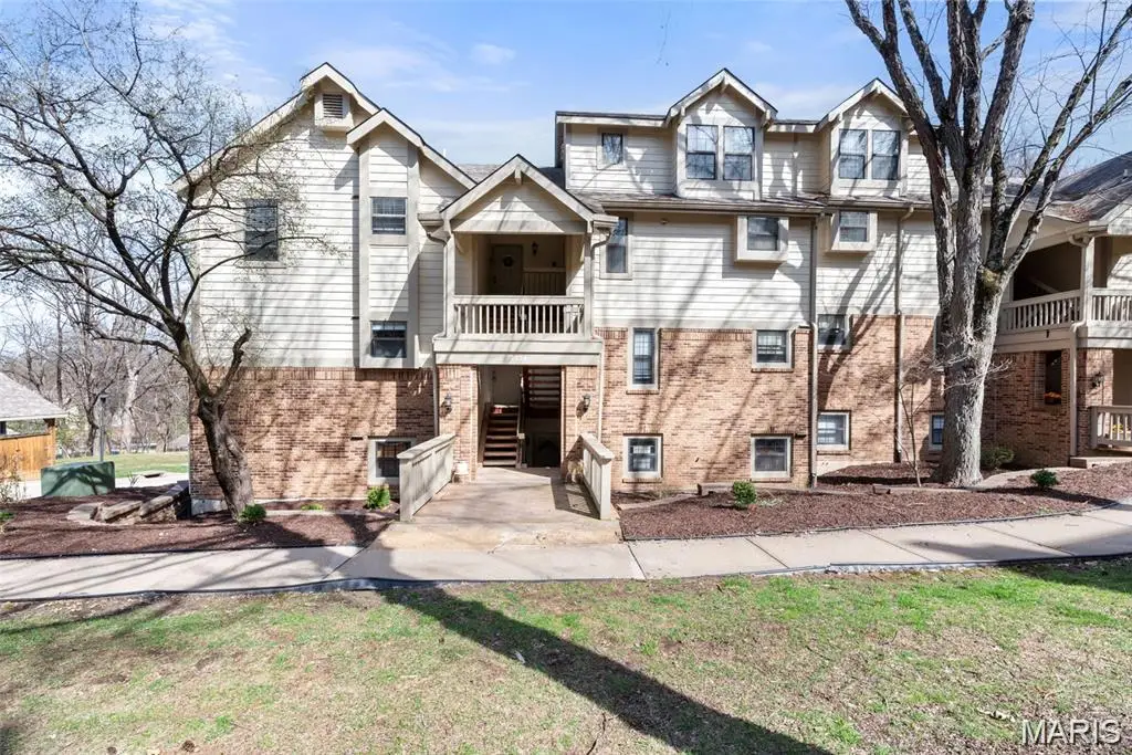 2224 Canyonlands Drive #D, Maryland Heights, MO 63043 - #1