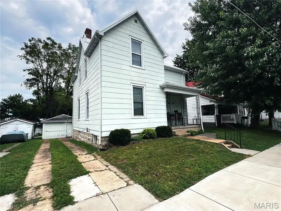 811 Roberts Street, Washington, MO 63090 - #2