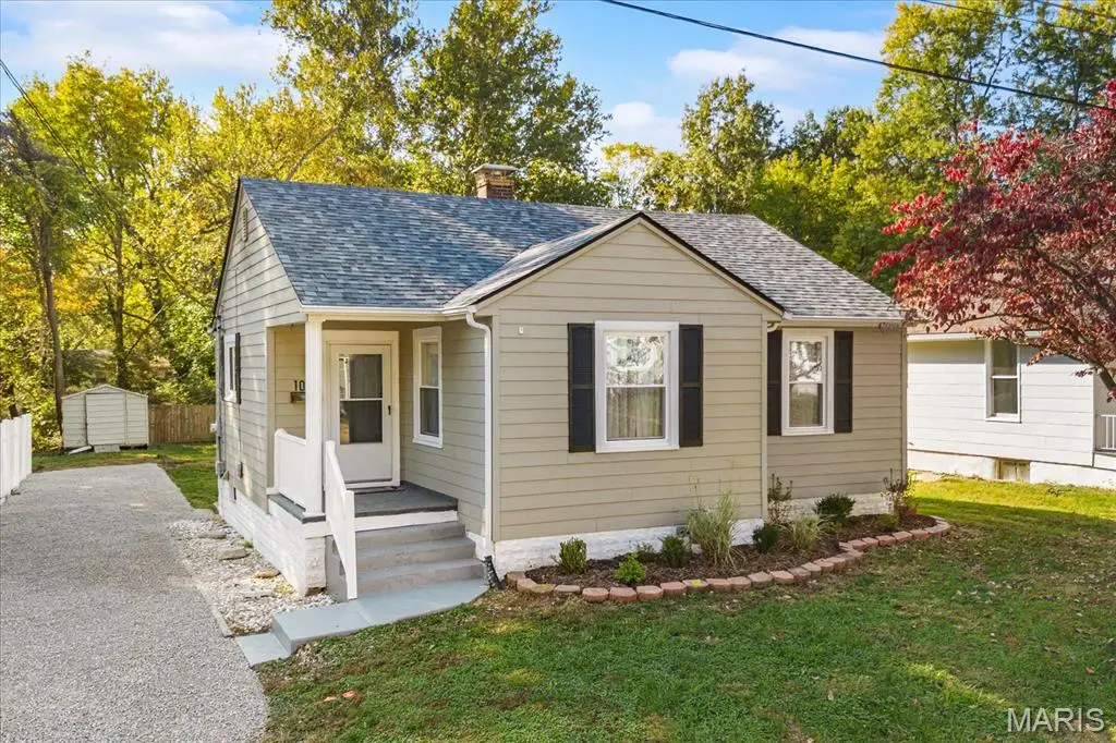 108 S 37th Street, Belleville, IL 62226 - #1