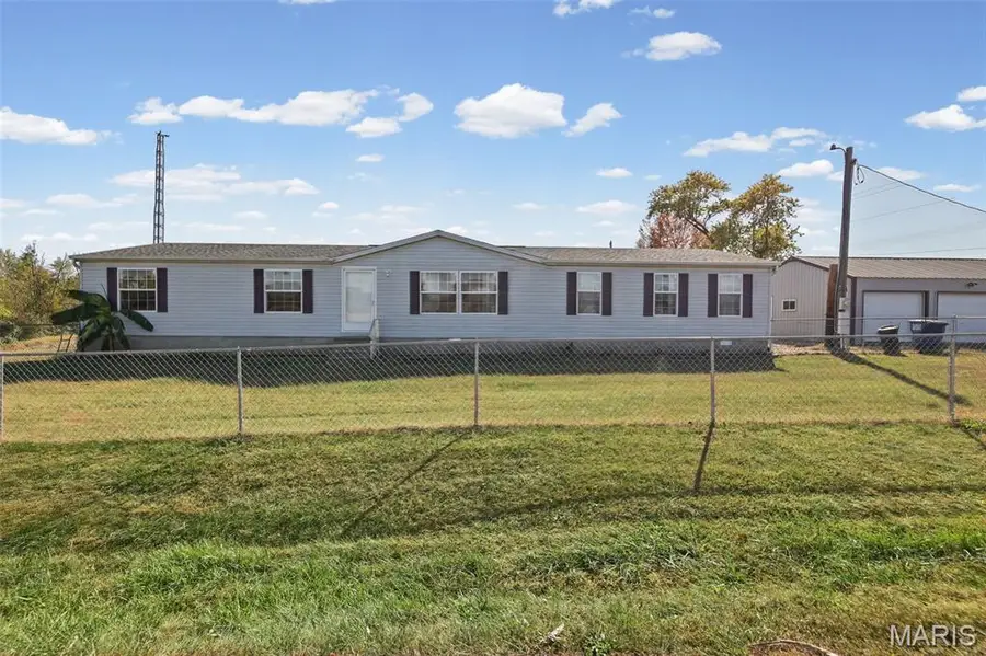 4512 Quail Ridge Rd, Pinckneyville, IL 62274 - #2