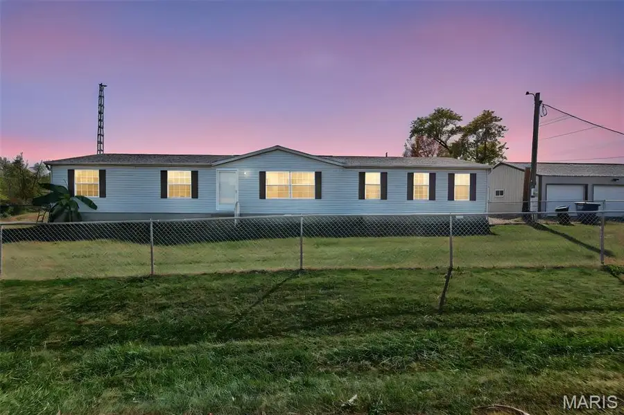 4512 Quail Ridge Rd, Pinckneyville, IL 62274 - #3