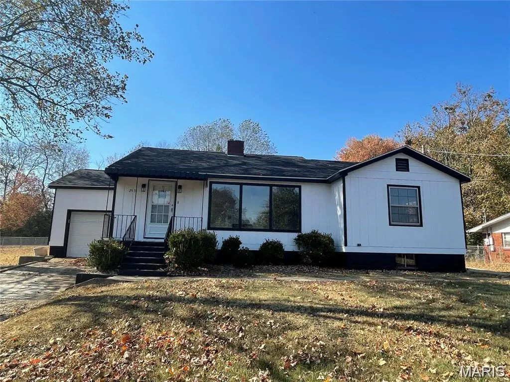 2531 N 14th Street, Poplar Bluff, MO 63901 - #1