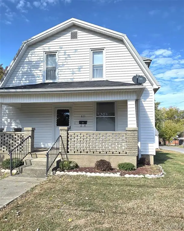 823 Valley Street, Chester, IL 62233 - #2