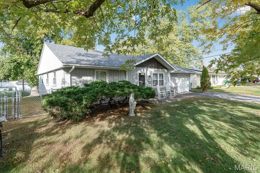 404 Willow Drive, Ofallon, IL 62269 - #3