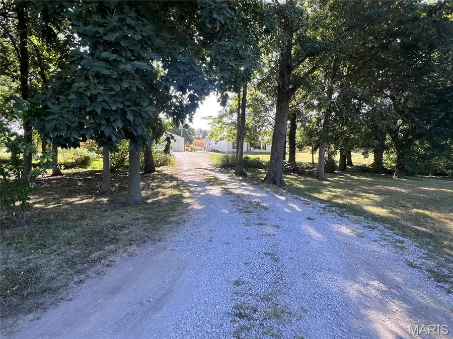 36757 Monroe Road 580, Stoutsville, MO 65283 - #2