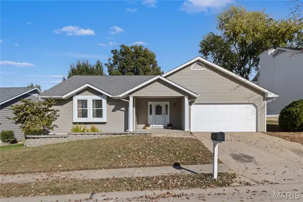 970 Whispering Ridge Lane, St Peters, MO 63376