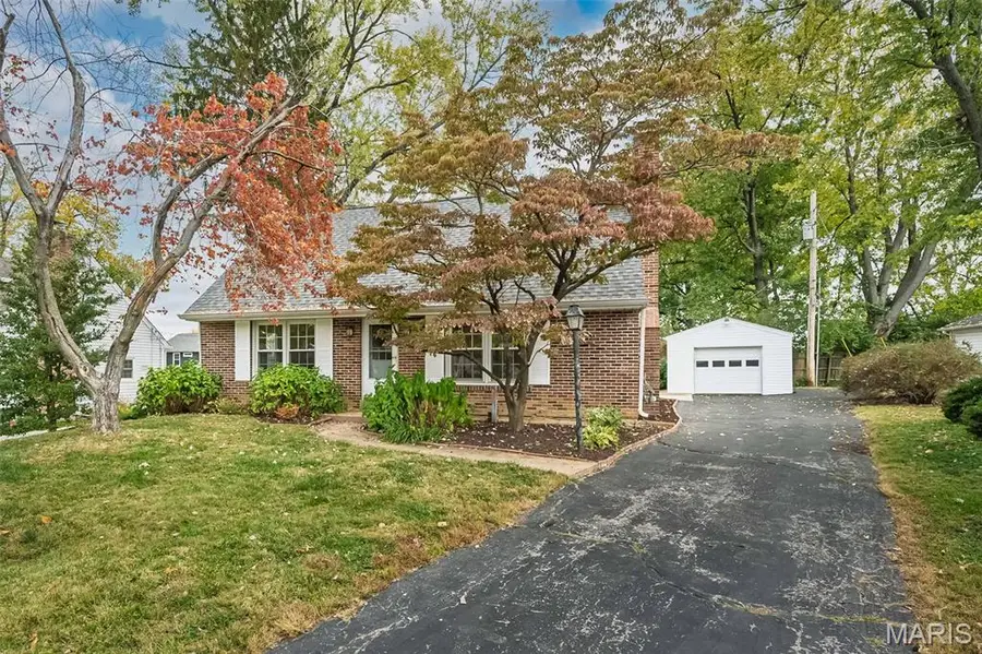 722 Chippendale Court, Kirkwood, MO 63122 - #2
