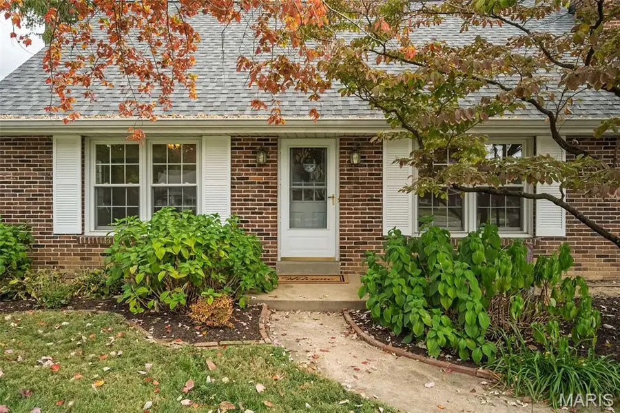 722 Chippendale Court, Kirkwood, MO 63122 - #3