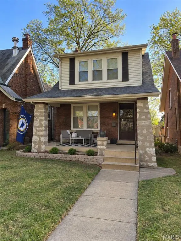 4362 Holly Hills Boulevard, St Louis, MO 63116