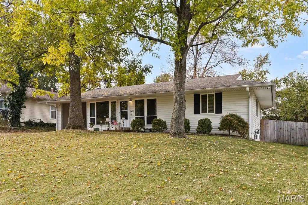 1437 Bali Court, Saint Louis, MO 63126 - #1