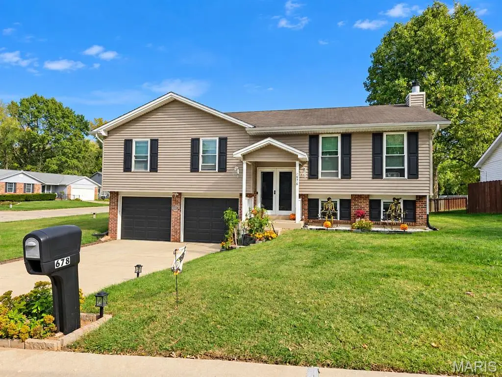 678 Woodstream Drive, Saint Charles, MO 63304 - #1