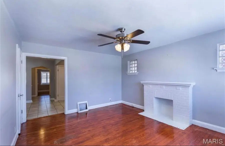 3331 Watson Road, Saint Louis, MO 63139 - #2