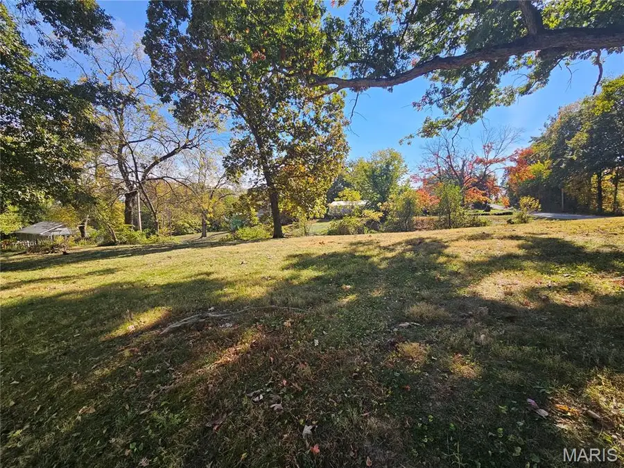 1707 Vandalia Street, Hillsboro, IL 62049 - #2