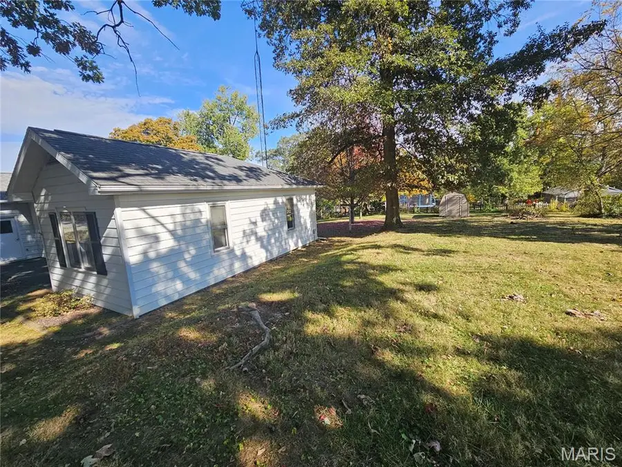 1707 Vandalia Street, Hillsboro, IL 62049 - #3