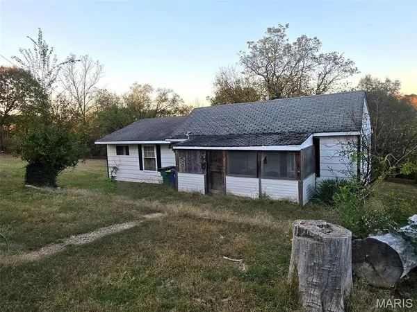 614 E Clement Street, De Soto, MO 63020