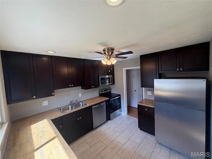 25 Vanderbilt Place, O Fallon, IL 62269 - #3