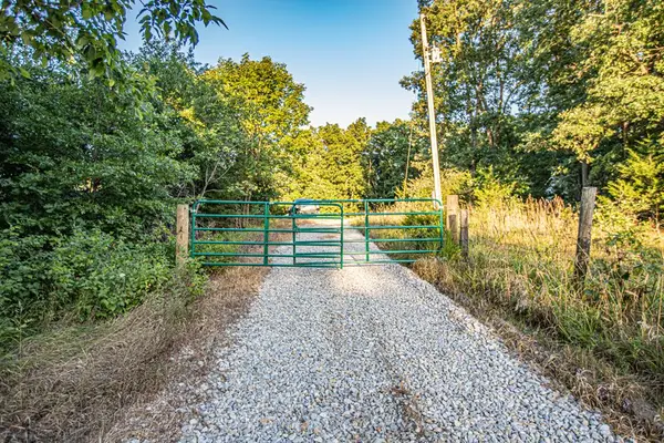 Address Withheld By Seller, Cainsville, MO 64632