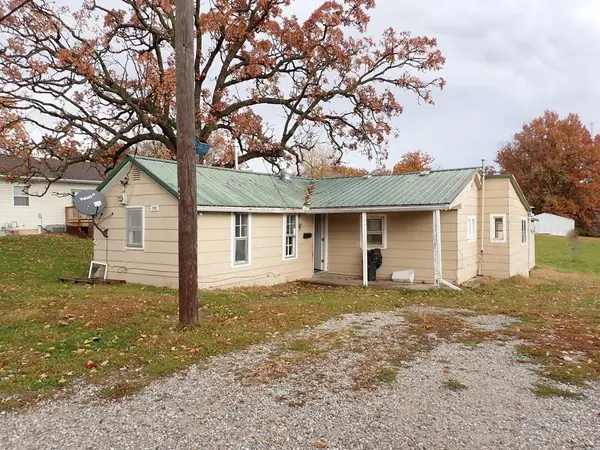 205 S East Avenue, Edina, MO 63537