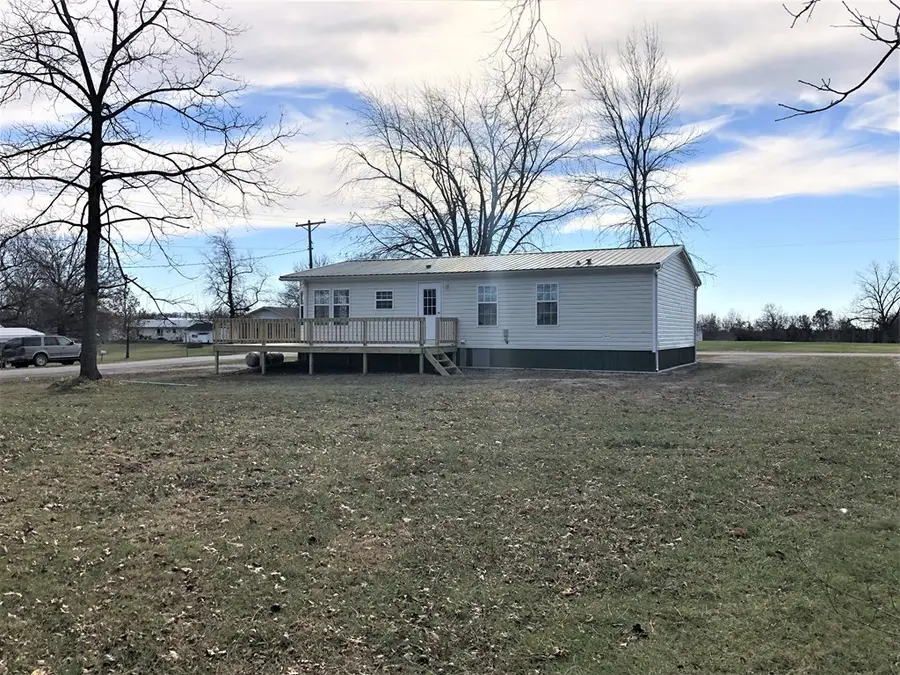 1007 E Broadway Street, Edina, MO 63537 - Image #2