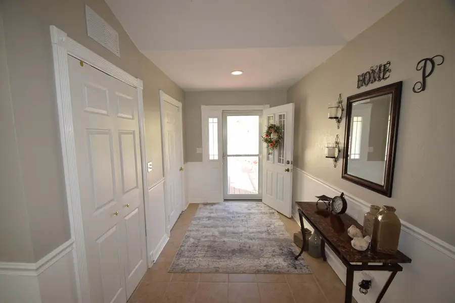 10597 Wildflower Drive, Unionville, MO 63565 - Image #2