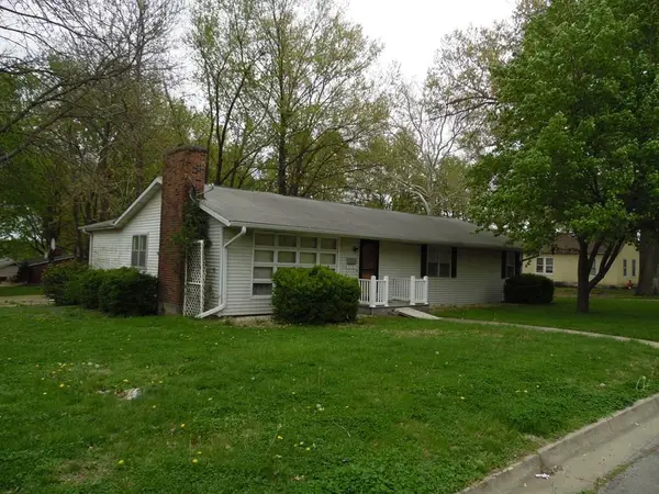 918 Meade Street, Brookfield, MO 64628