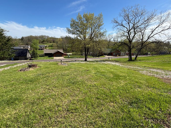 10542 Wildflower Drive, Unionville, MO 63565