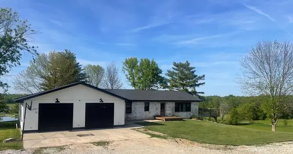 1009 E Marion Street, Edina, MO 63537