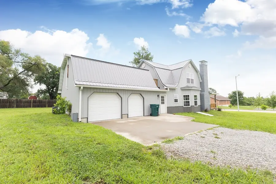 1207 N Kansas Avenue, Marceline, MO 64658 - Image #2