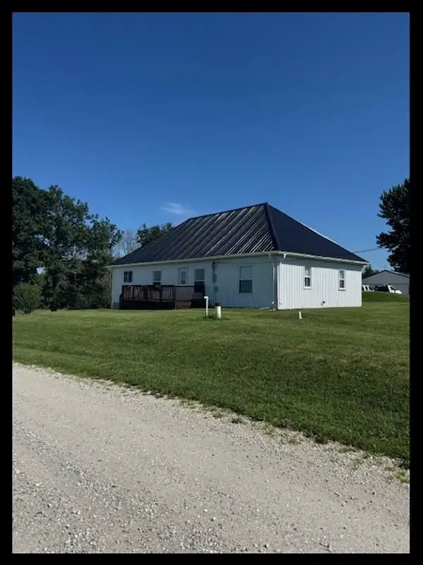 25482 Southwest Boulevard, Bevier, MO 63532