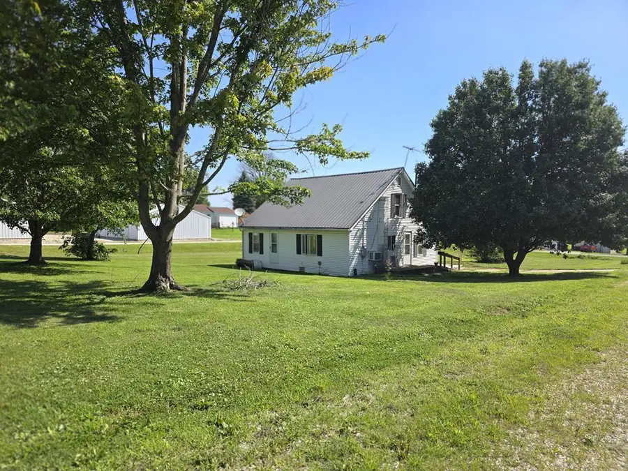 406 W Smallwood, Edina, MO 63537 - Image #2