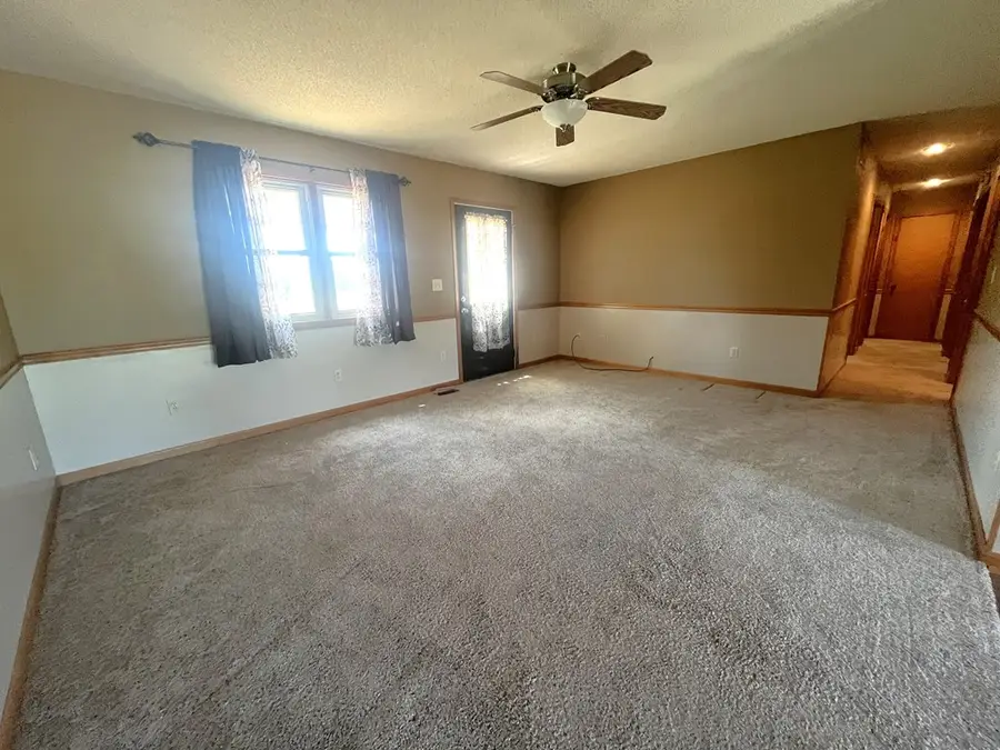 13704 Forest Ave, Pattonsburg, MO 64670 - Image #3