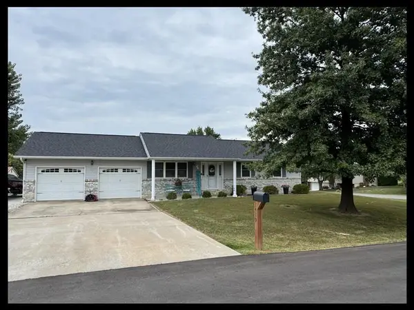 1419 Rosewood, Macon, MO 63552