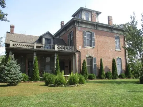 101 E Burton, Kirksville, MO 63501