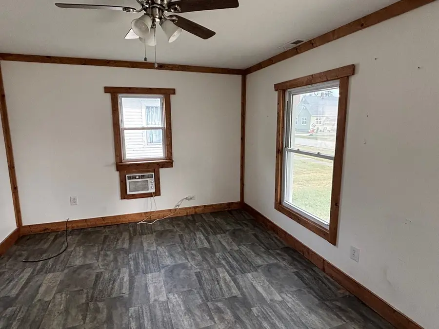 115 W Caldwell Street, La Plata, MO 63549 - Image #3