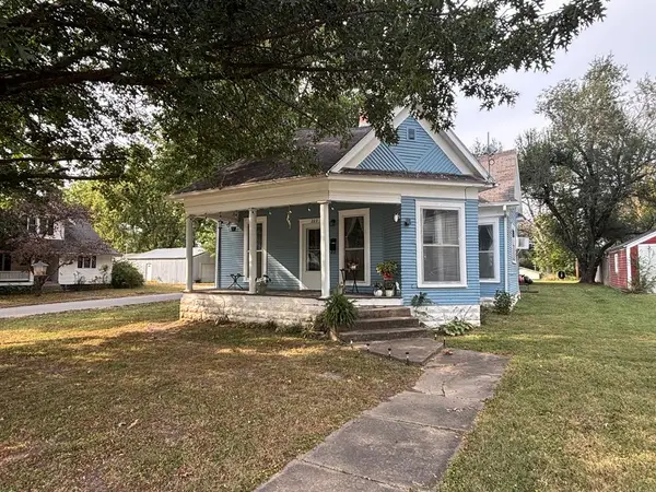 223 W Davis Street, La Plata, MO 63549