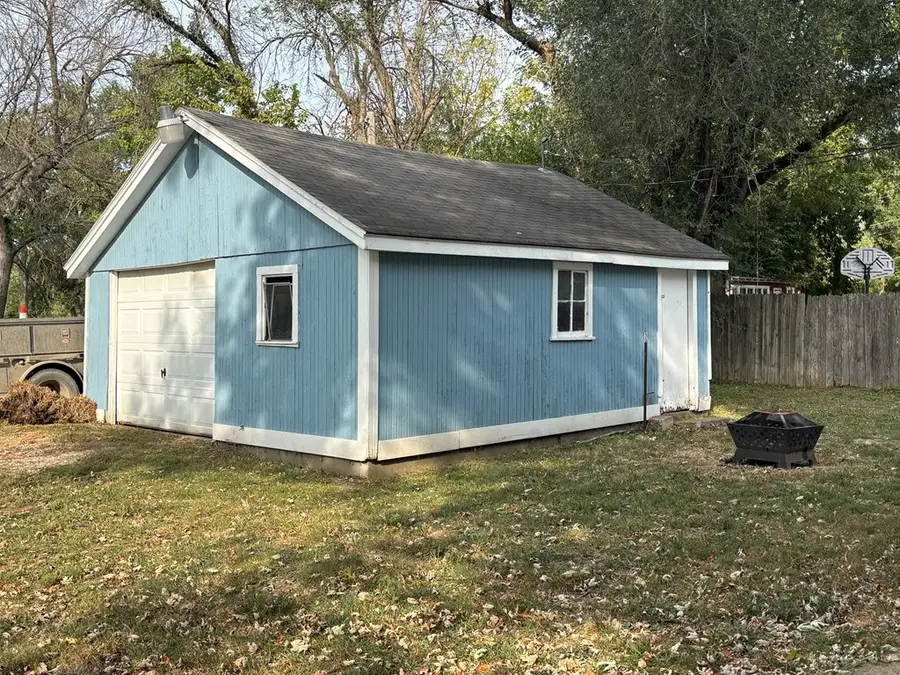 223 W Davis Street, La Plata, MO 63549 - Image #3