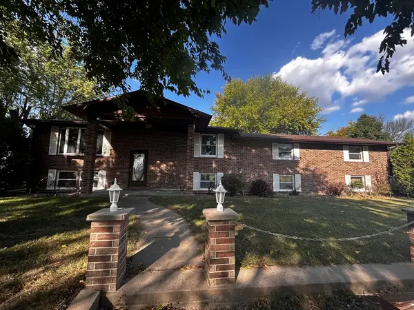 31822 Lochs Place, Macon, MO 63552