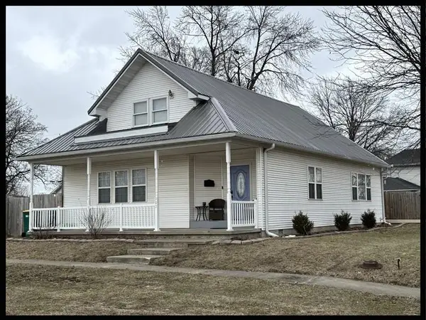 302 Jackson Street, Macon, MO 63552