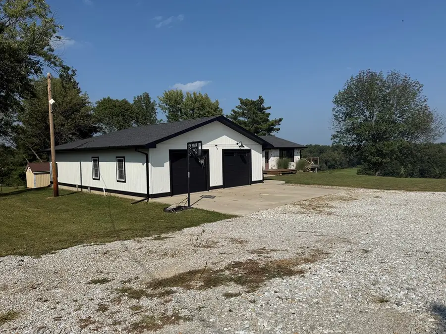 1009 East Marion Street, Edina, MO 63537 - Image #2