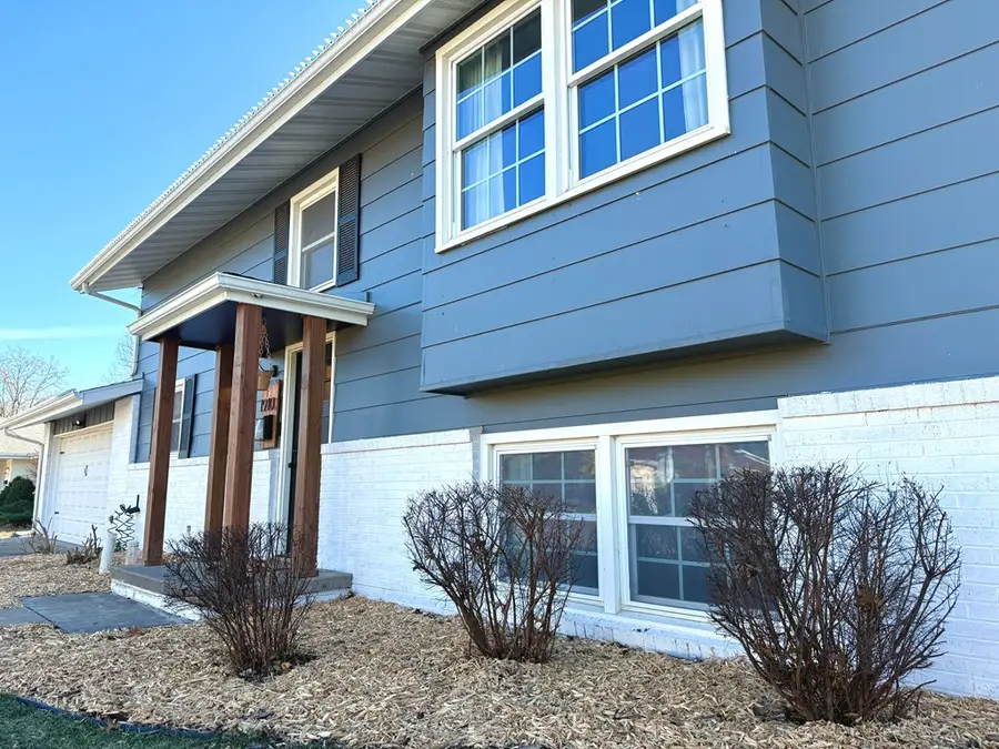 1910 E Mcpherson Street, Kirksville, MO 63501 - Image #2