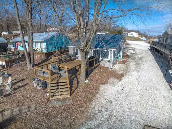 425 West Shore Drive, Cairo, MO 65239