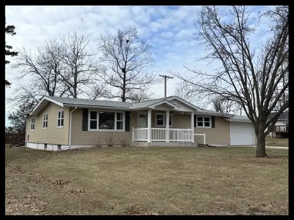 1305 Pine Drive, Macon, MO 63552