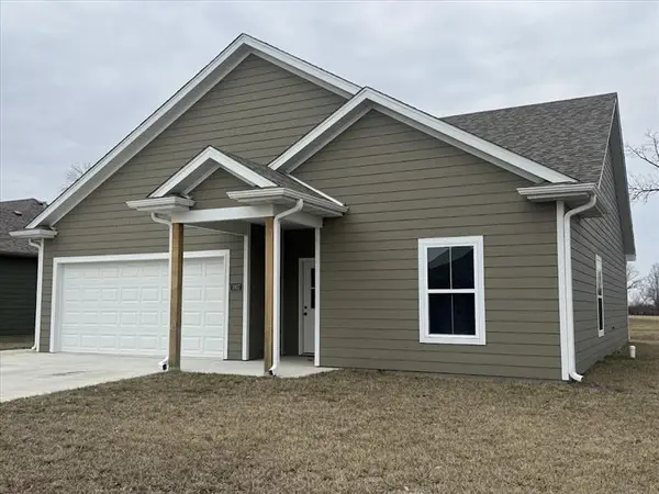 1007 N Hickman St, Centralia, MO 65240