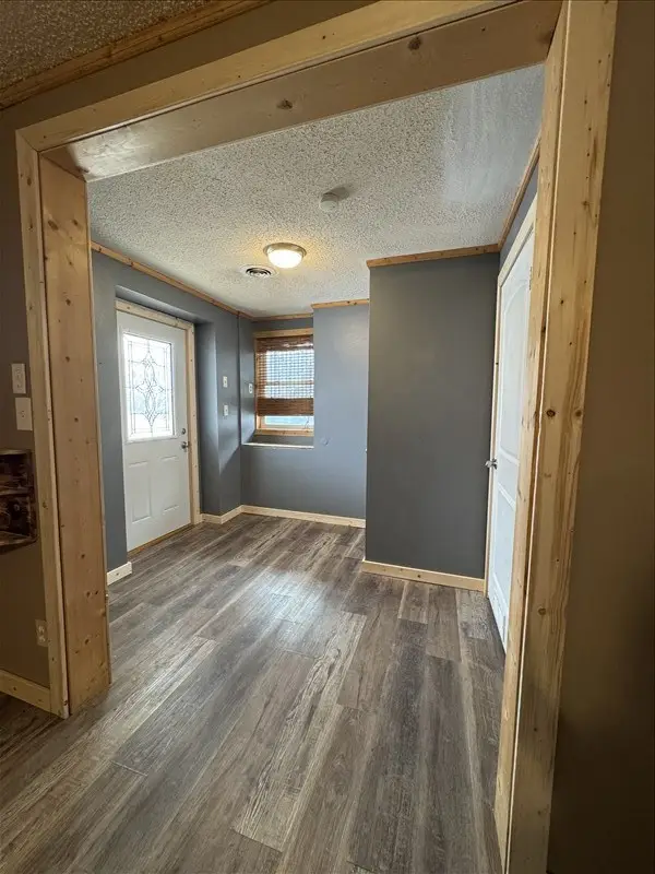 506 N Washington St, Shelbyville, MO 63469 - #3