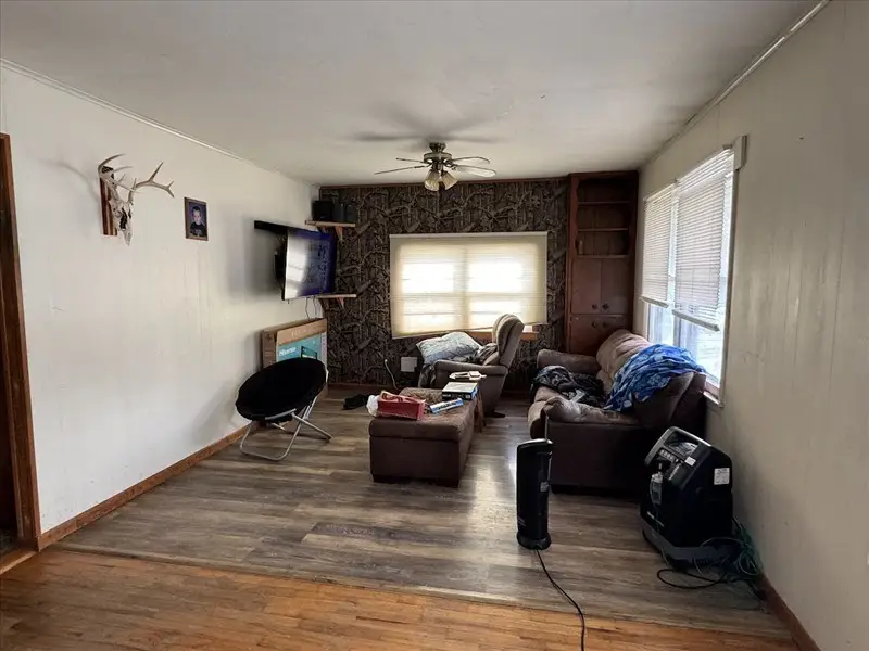 203 S Hudson Street, Macon, MO 63552 - #2