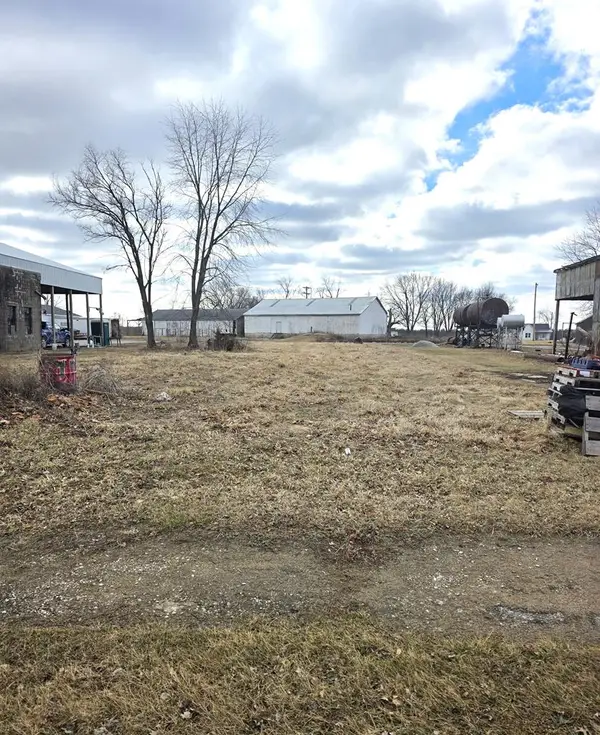 xx Main Street, Knox City, MO 63446