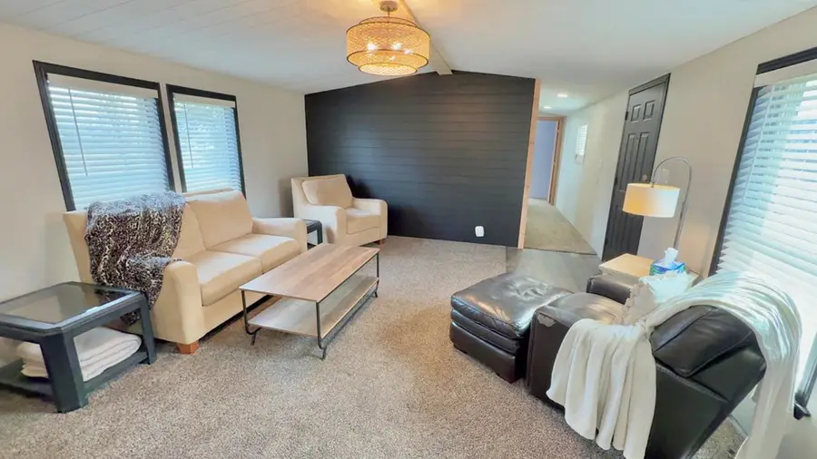 111 Raccoon, Gallatin, MO 64640 - #3