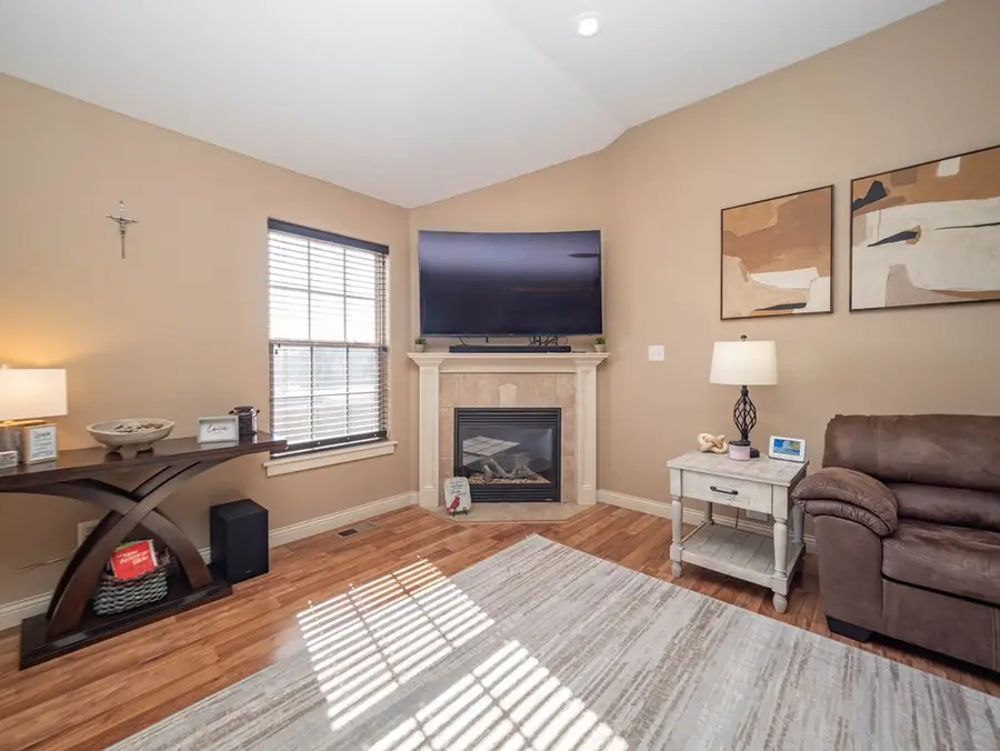 1006 Bradford Circle, Moberly, MO 65270 - #3