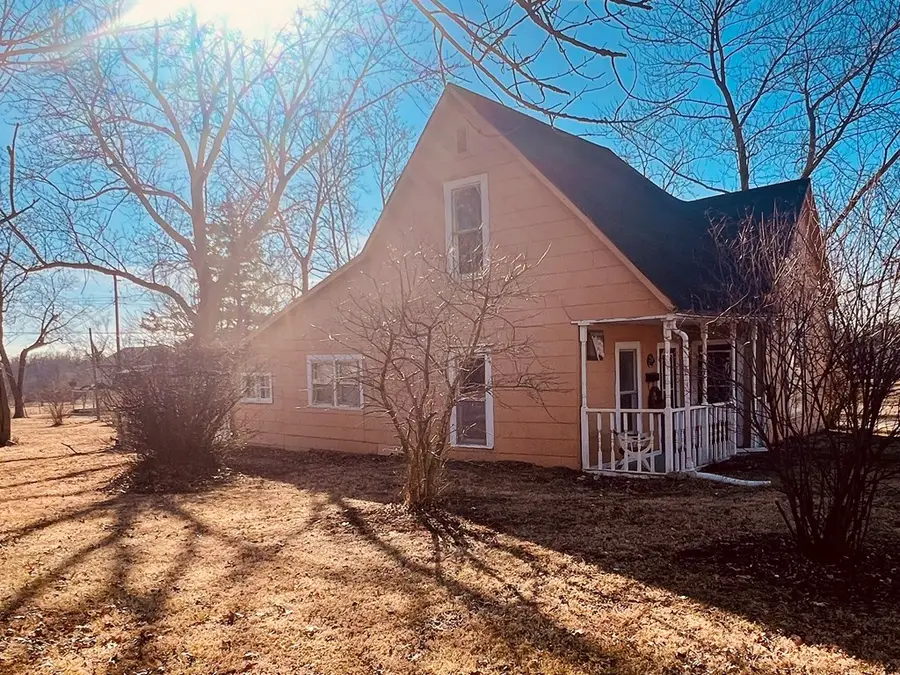 627 Mcgowan Street, Brookfield, MO 64628 - #3