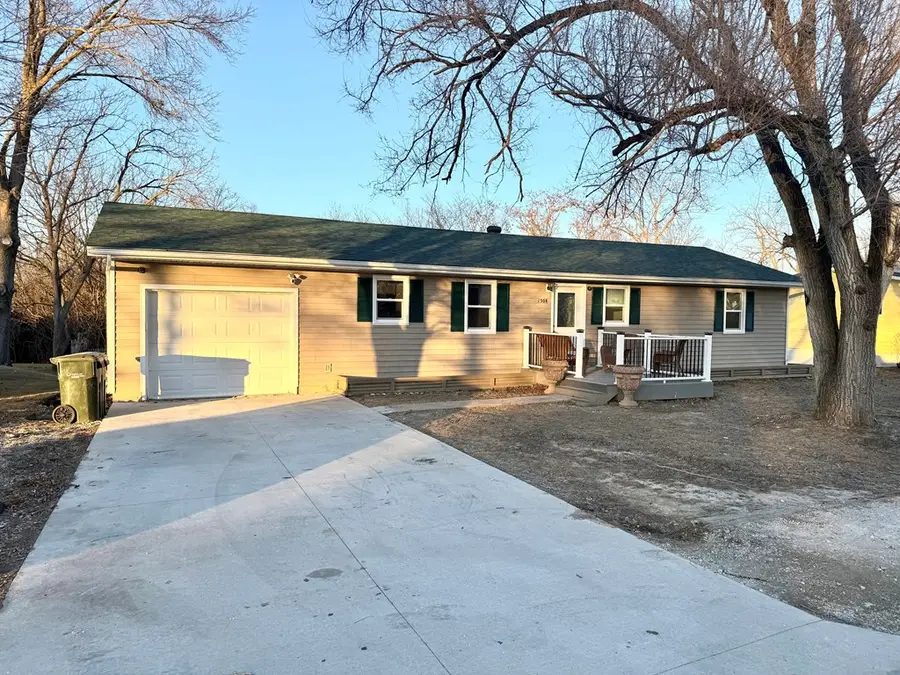 1308 W Michigan Street, Kirksville, MO 63501 - #2